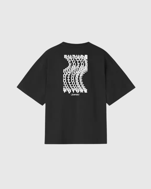 Remera Liberato Oversize Negra Future