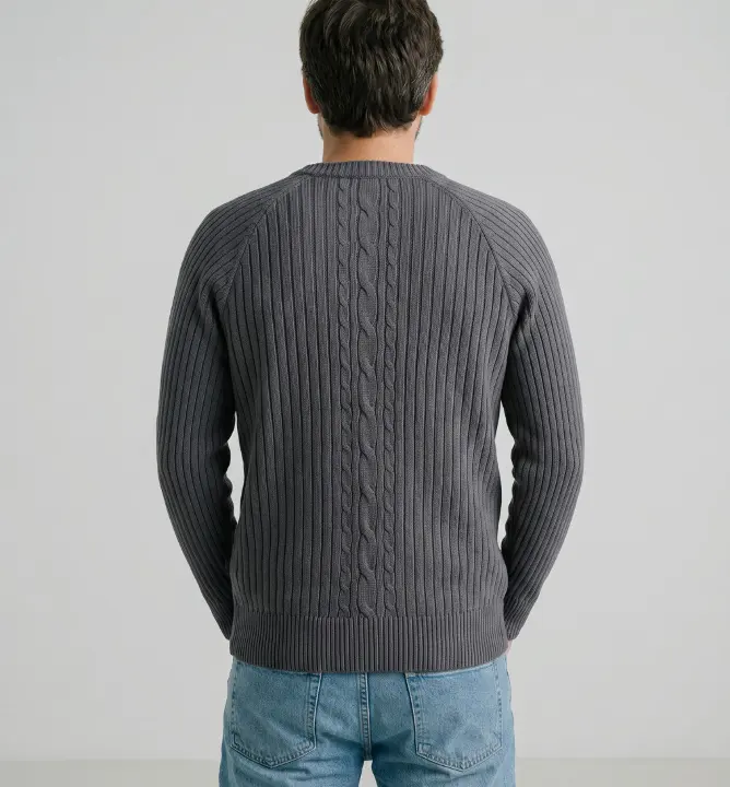 Sweater Liberato Cuello Redondo Gris Oscuro