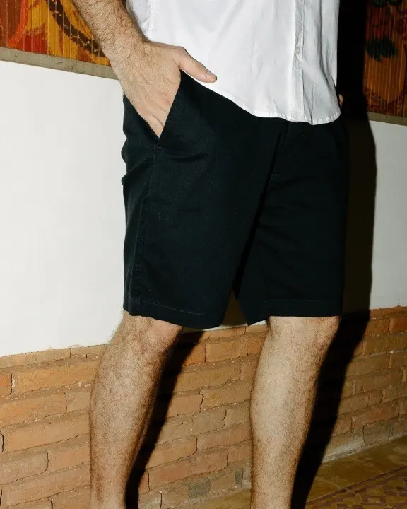 Bermuda Liberato Basics Negra