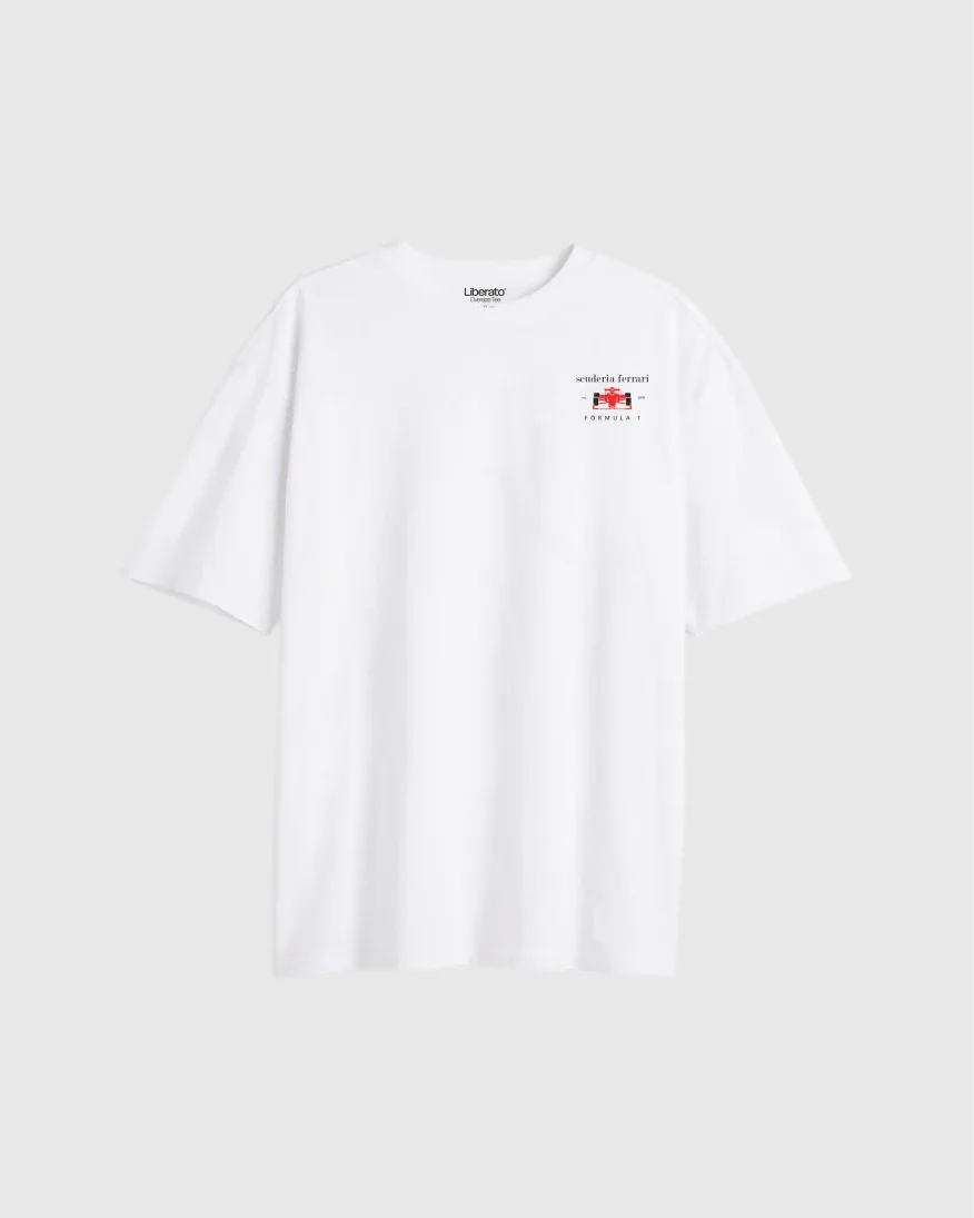 Remera Liberato Oversize Marfil Scuderia Ferrari